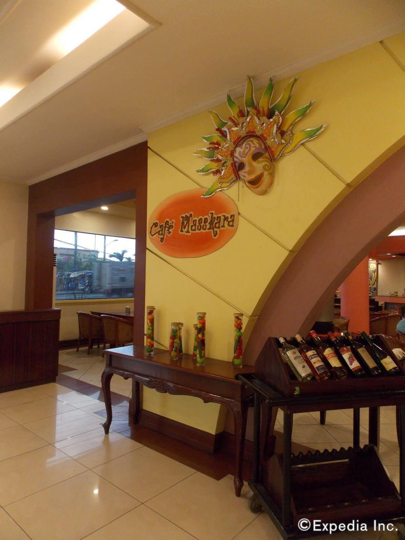 Grand Regal Hotel Bacolod Ngoại thất bức ảnh