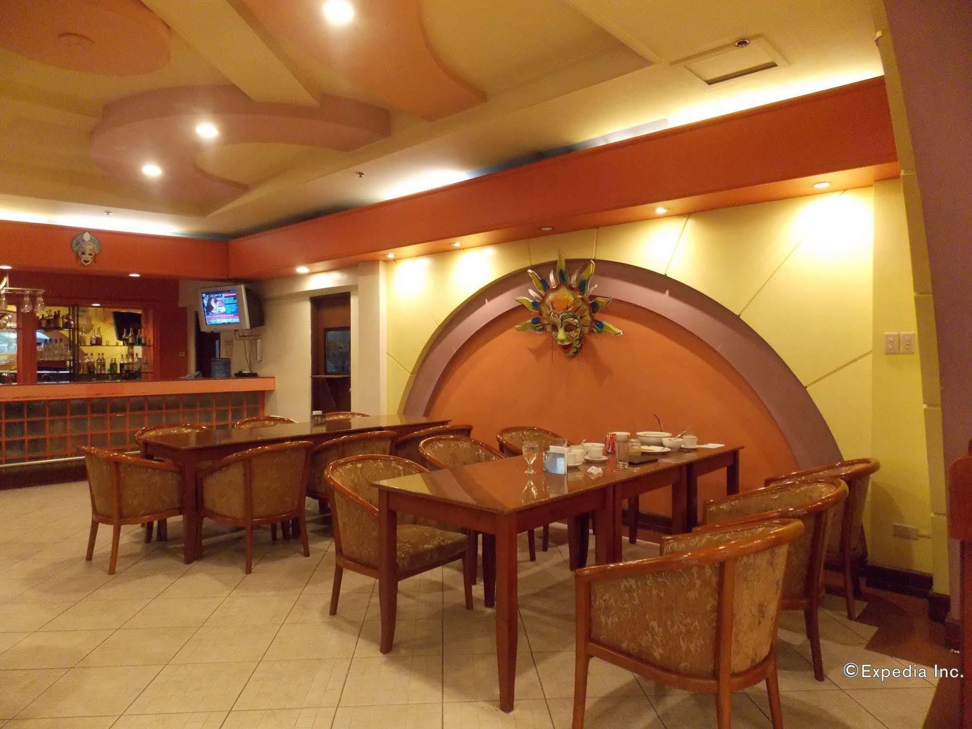 Grand Regal Hotel Bacolod Ngoại thất bức ảnh