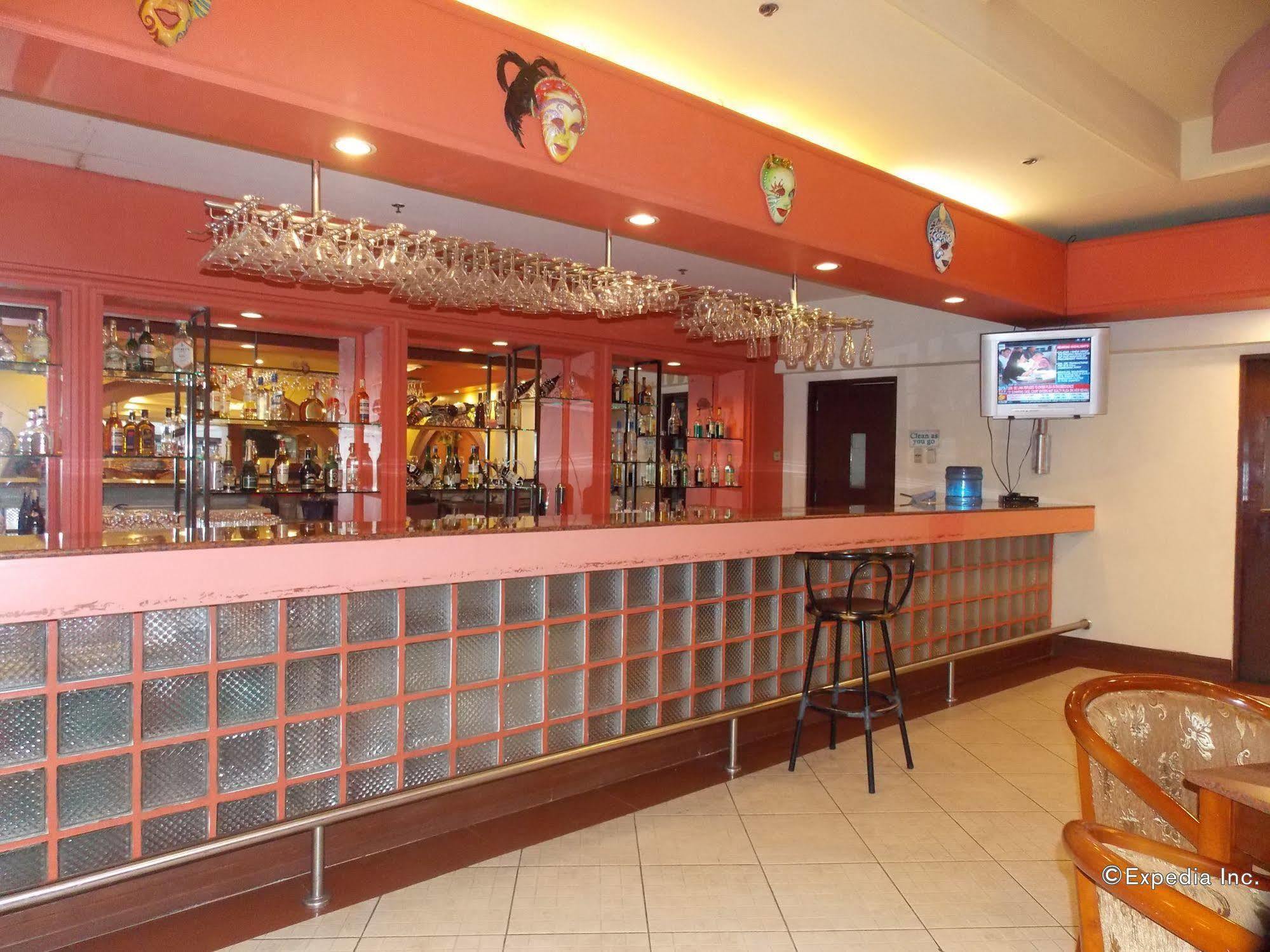 Grand Regal Hotel Bacolod Ngoại thất bức ảnh