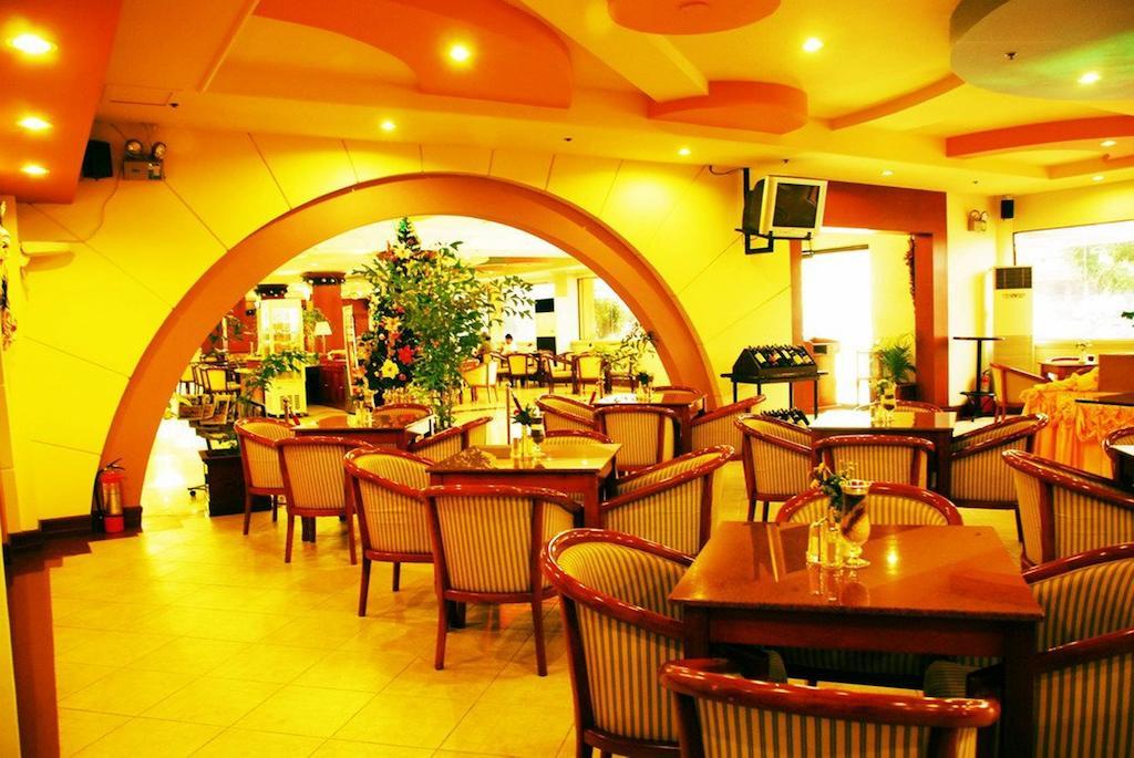 Grand Regal Hotel Bacolod Ngoại thất bức ảnh